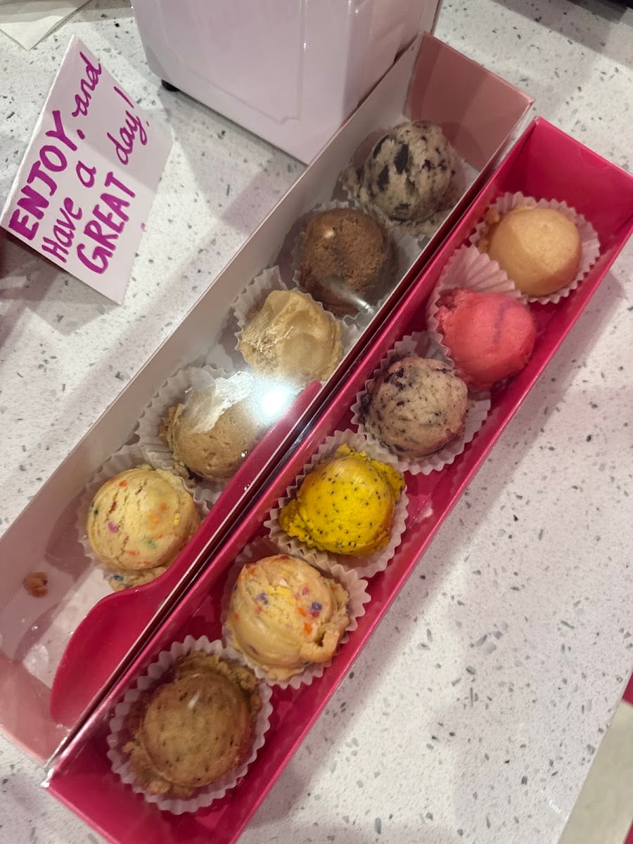 Cookie Dough Bliss & Creamery, photo 4