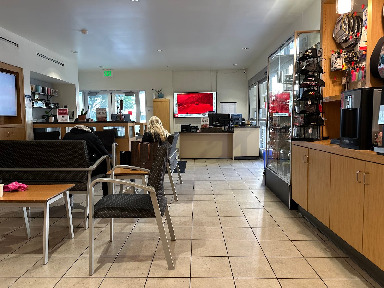 San Francisco Toyota Certified Service Center, photo 4