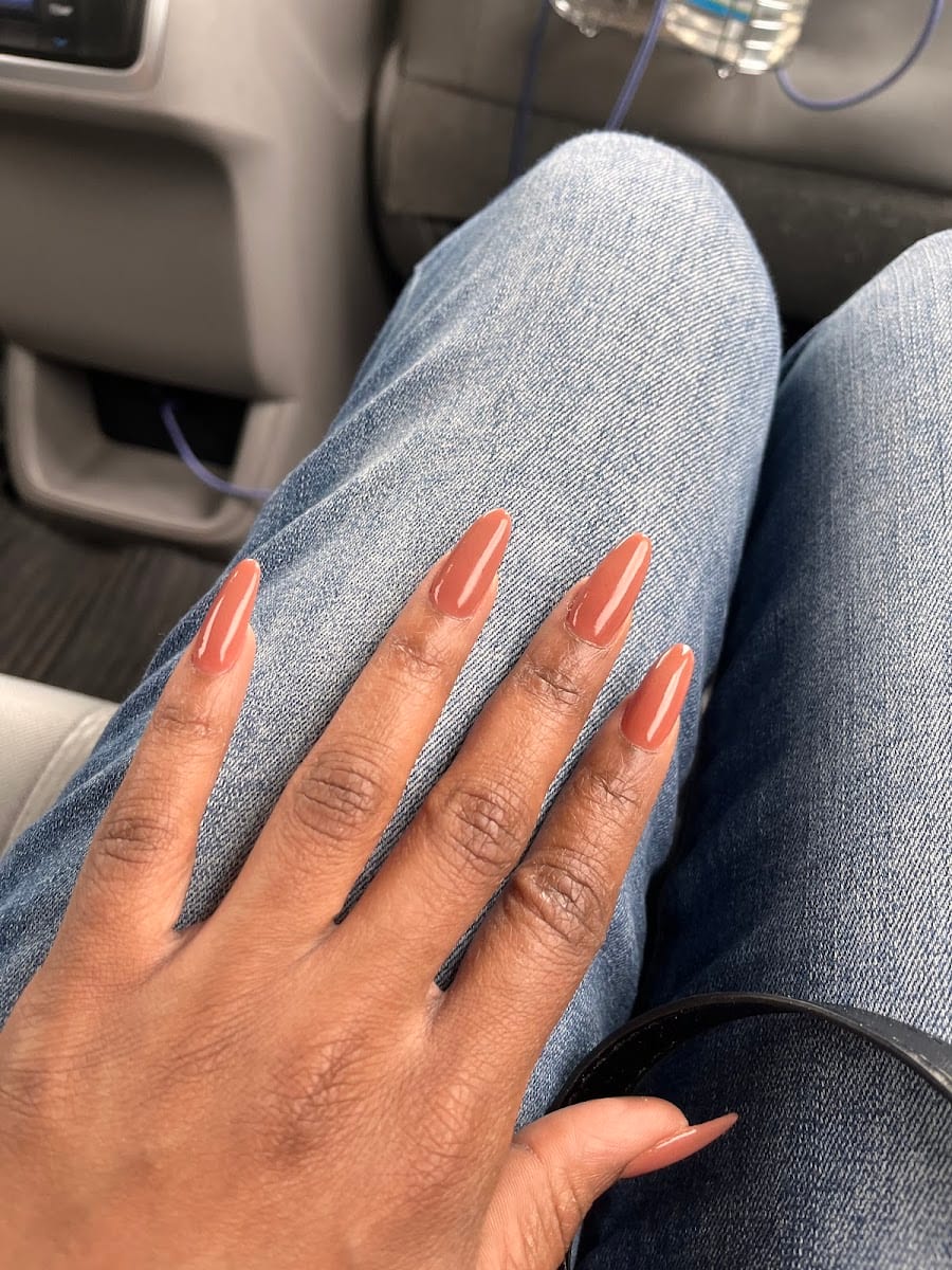 Lynn Nail Studio