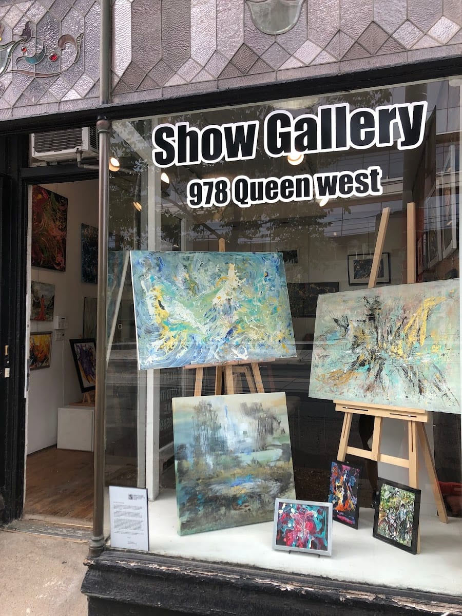 Show Gallery, photo 2