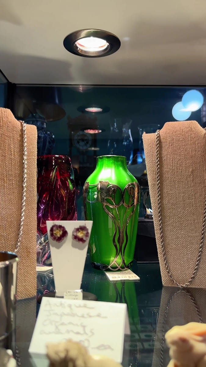 Main Street Antiques on Harrison, photo 3
