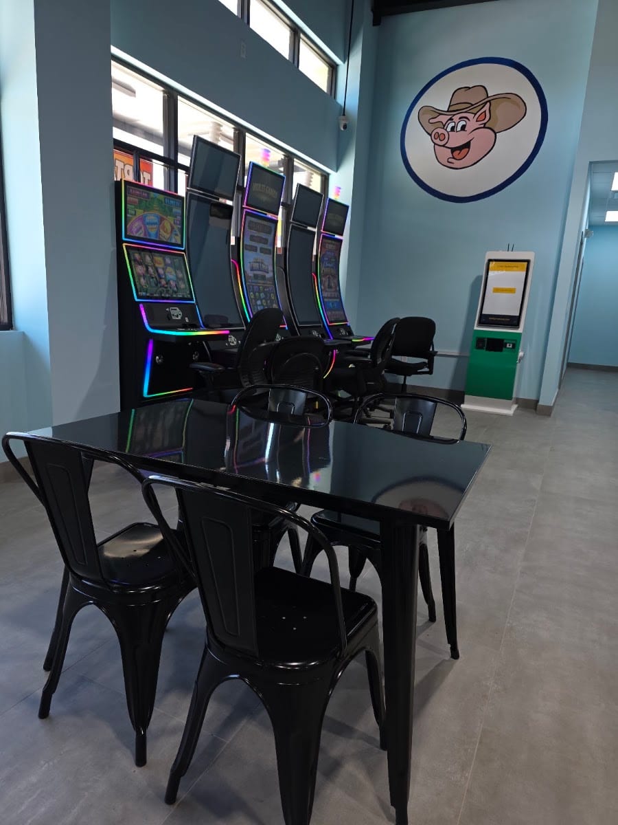 Poryky's Swift Gas Station, photo 2