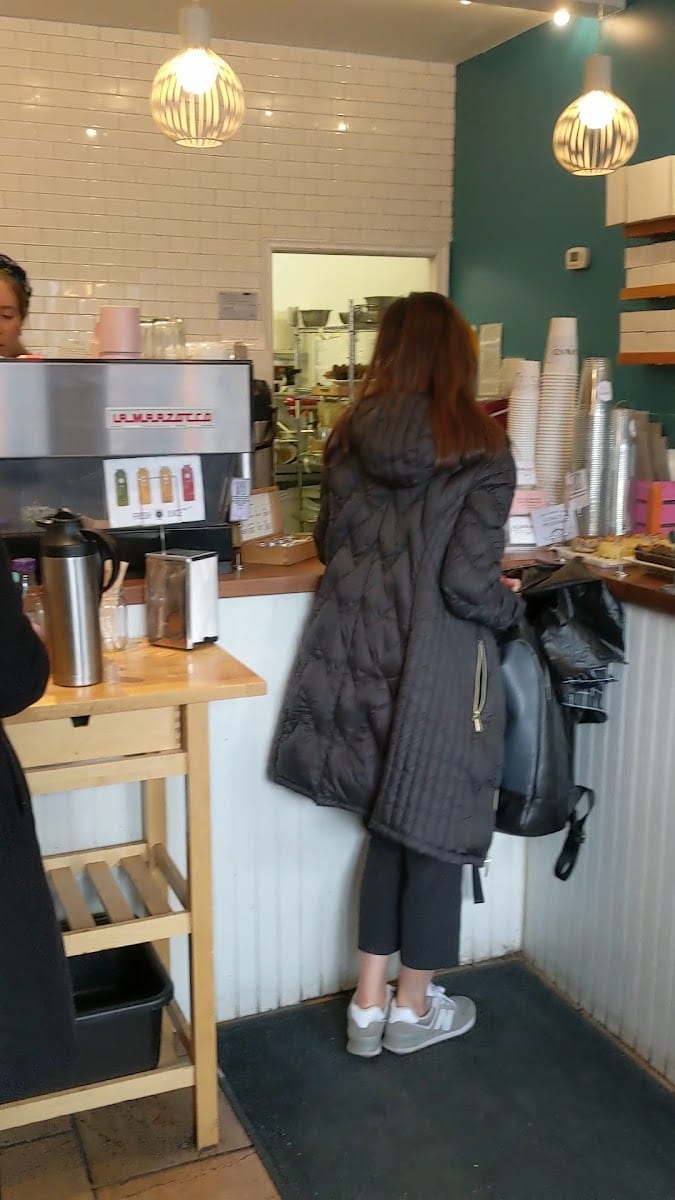 Almond Butterfly Bakeshop & Cafe, photo 3