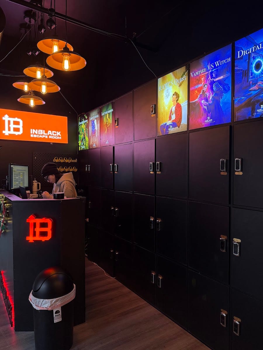 INBLACK Escape Room - DOWNTOWN TORONTO - YONGE & WELLESLEY, photo 4