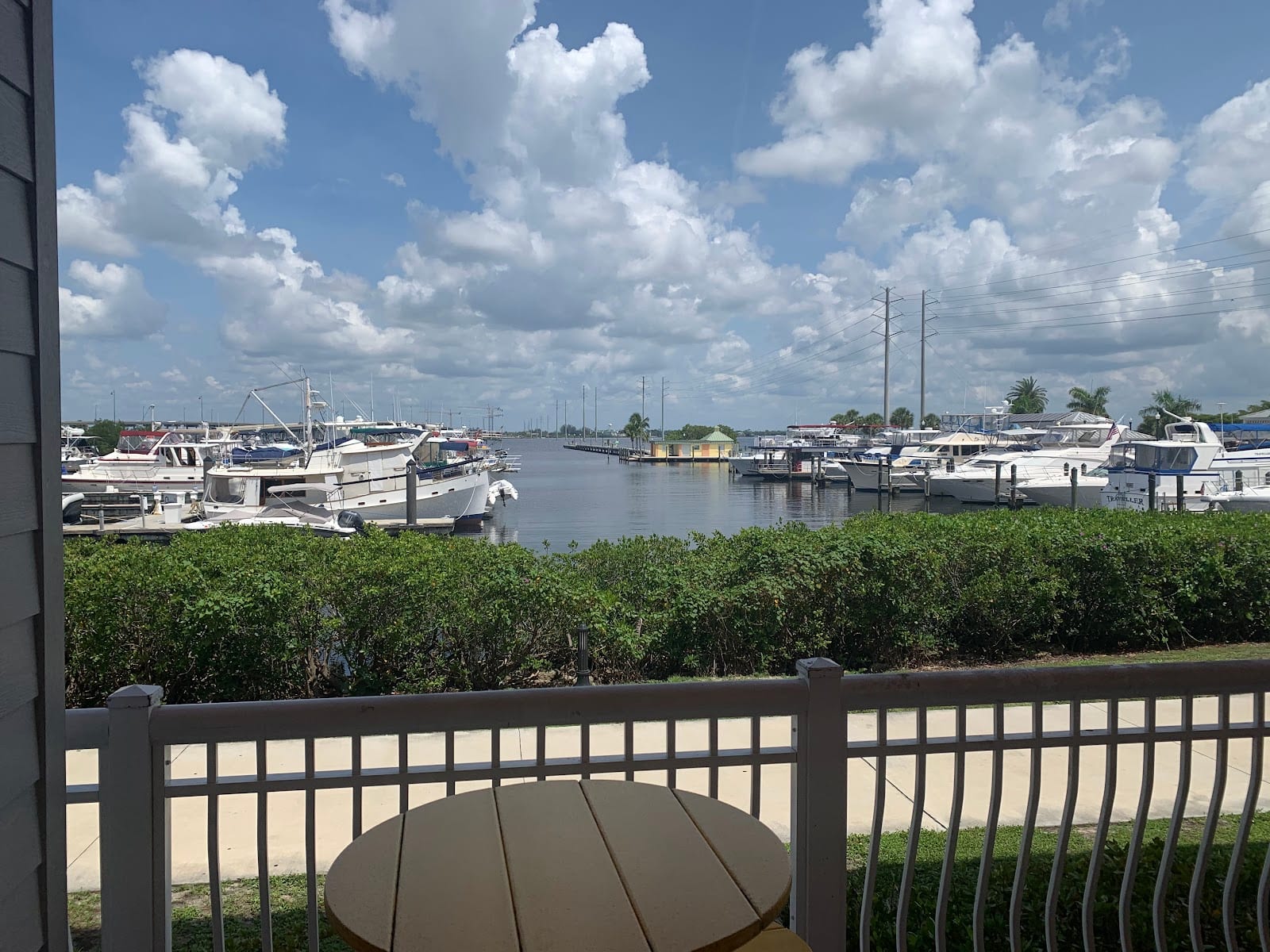 Re/Max Anchor of Marina Park, photo 2