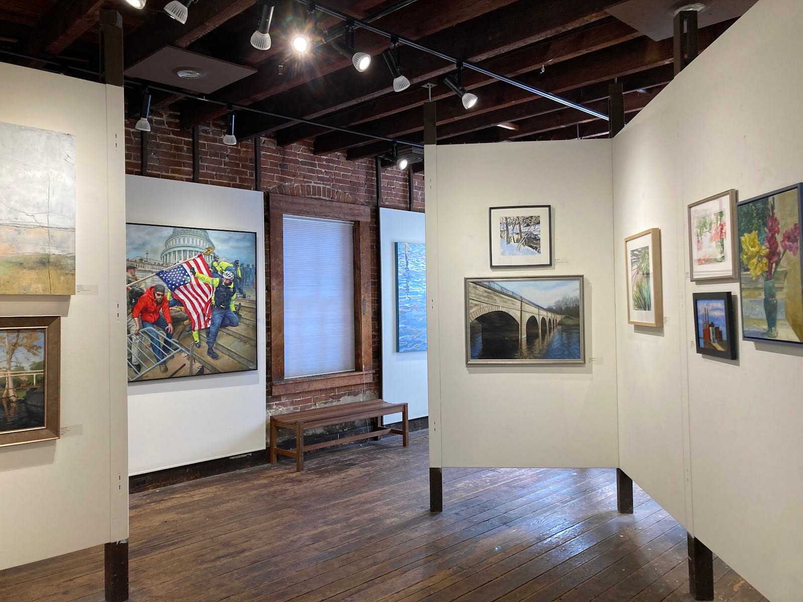 Circle Gallery