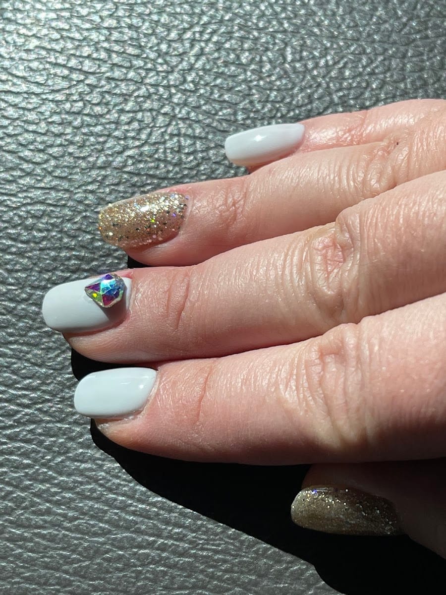 Luxury Paulene's NAILS