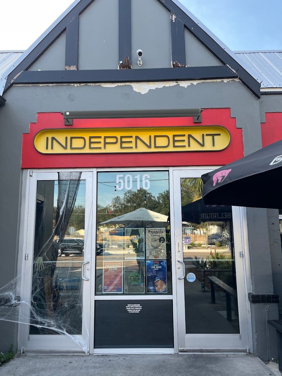 Independent Bar & Kitchen, photo 4