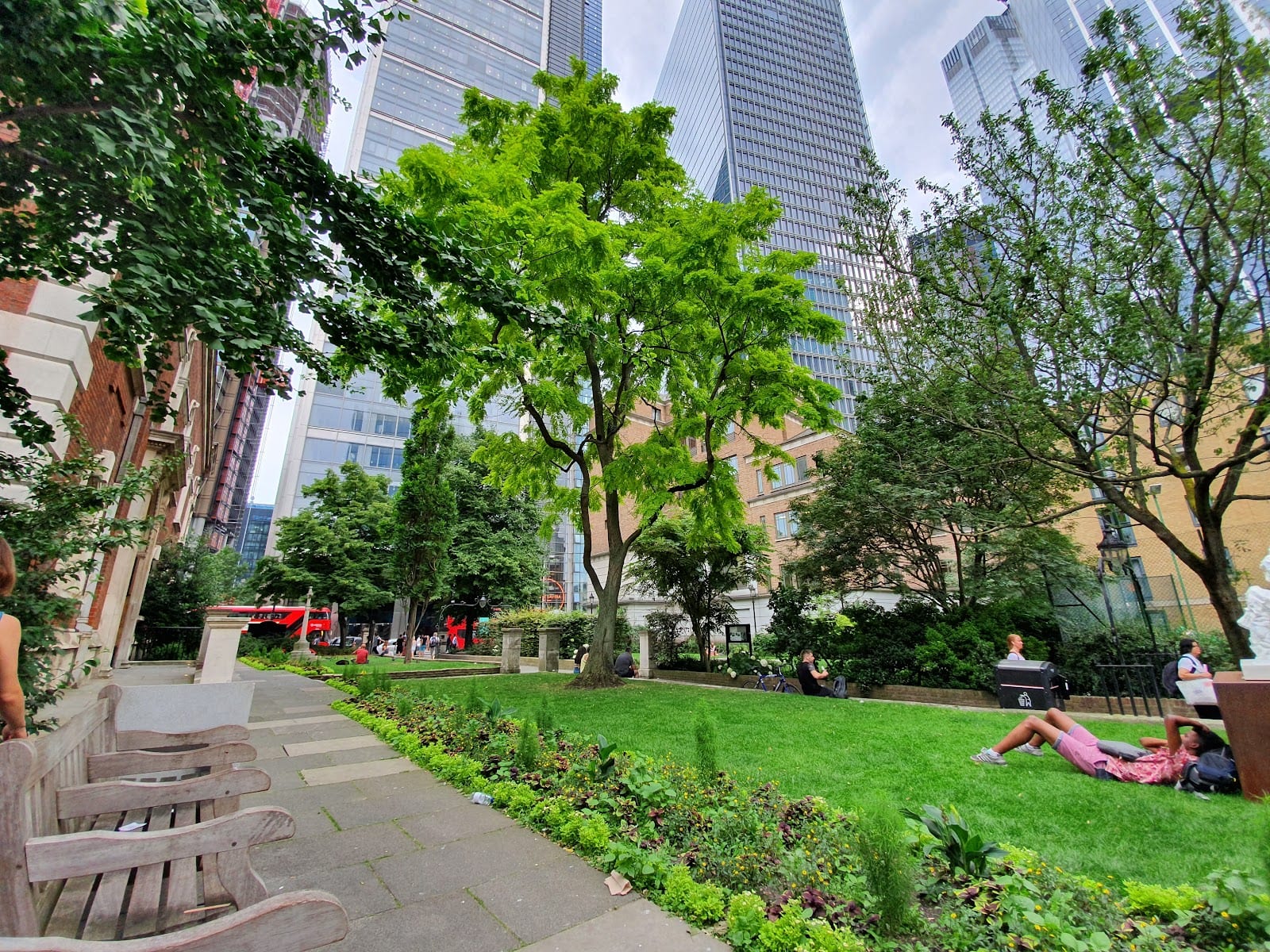Saint Botolph-without-Bishopsgate Gardens