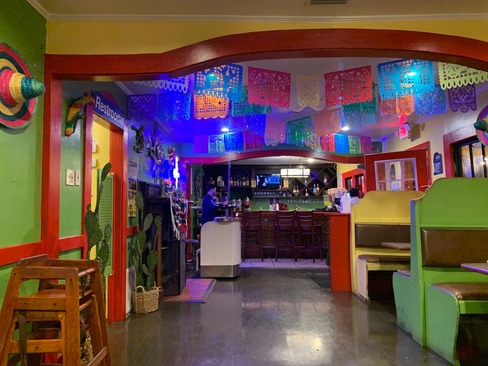 El Milagro | Salvadoran & Mexican, photo 2