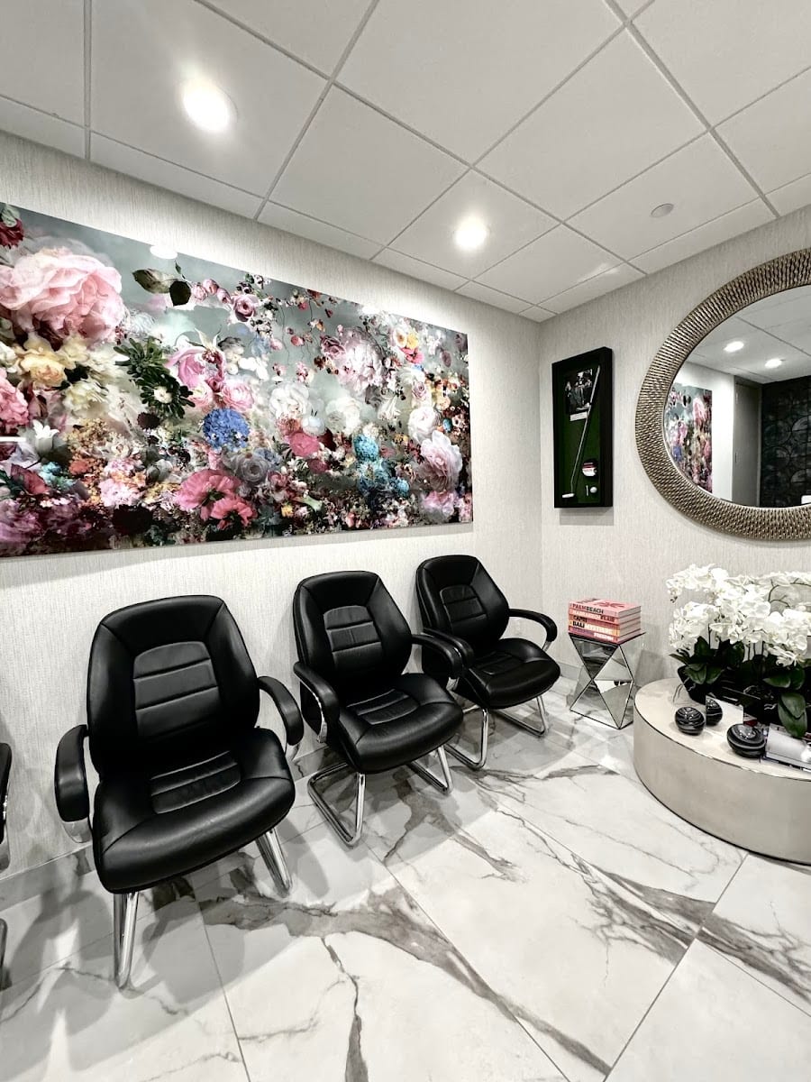 Arora Eye - Ophthalmologist and LASIK Eye Surgeon