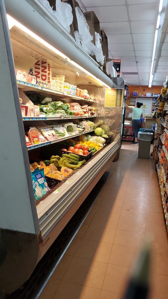 El Tropical Cafe & Market, photo 3
