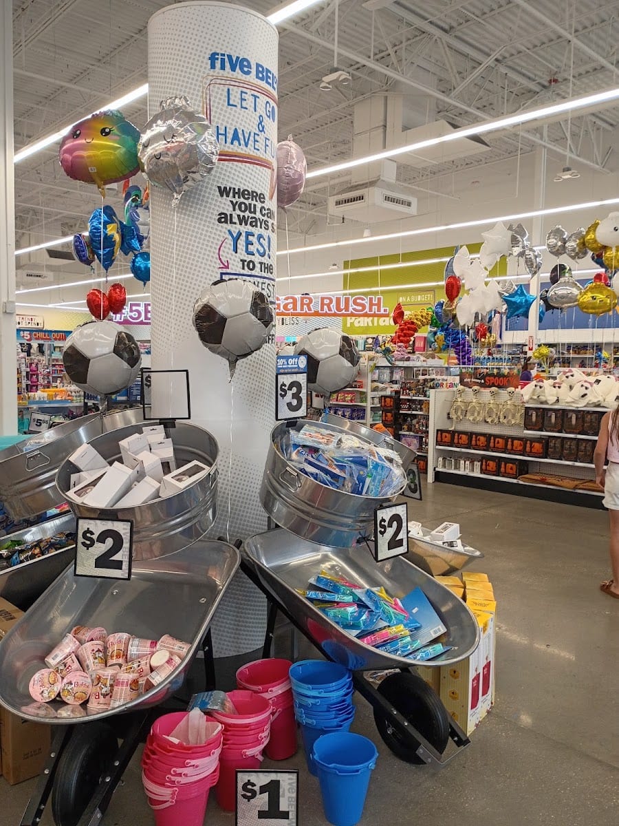 Five Below, photo 3