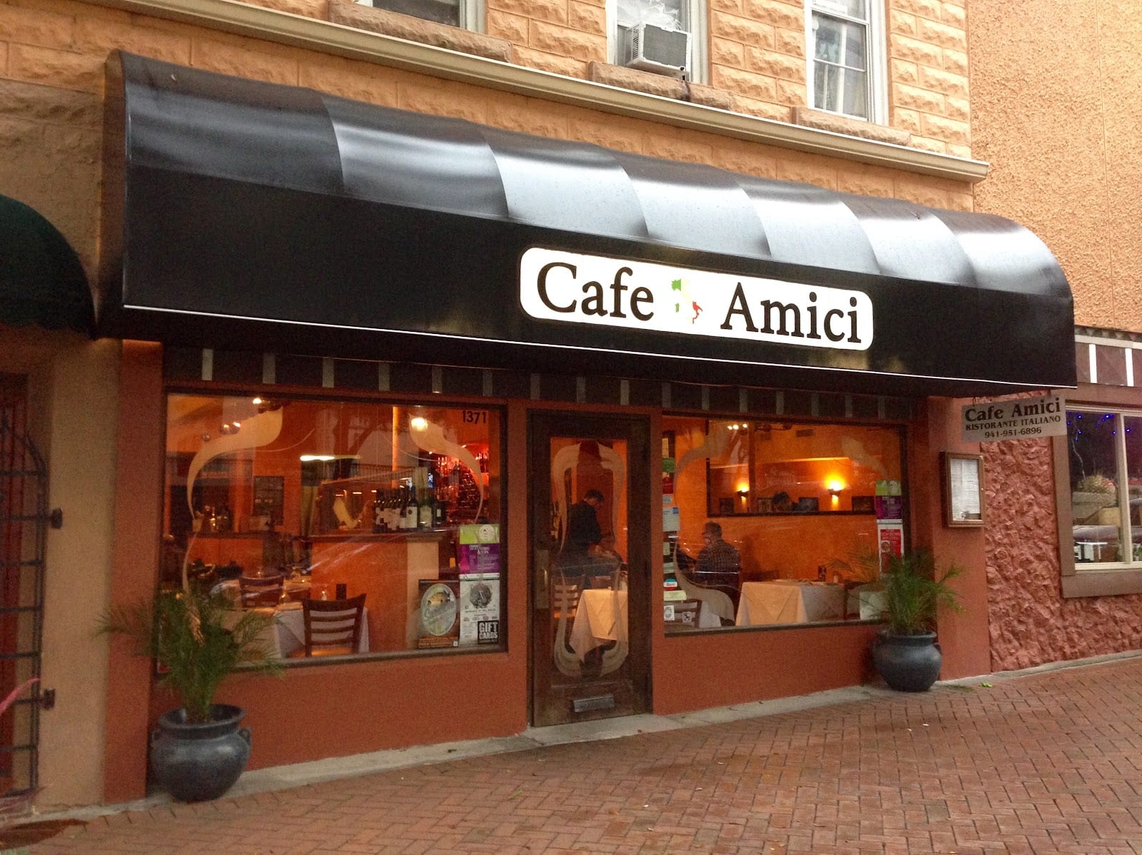 Cafe Amici Downtown