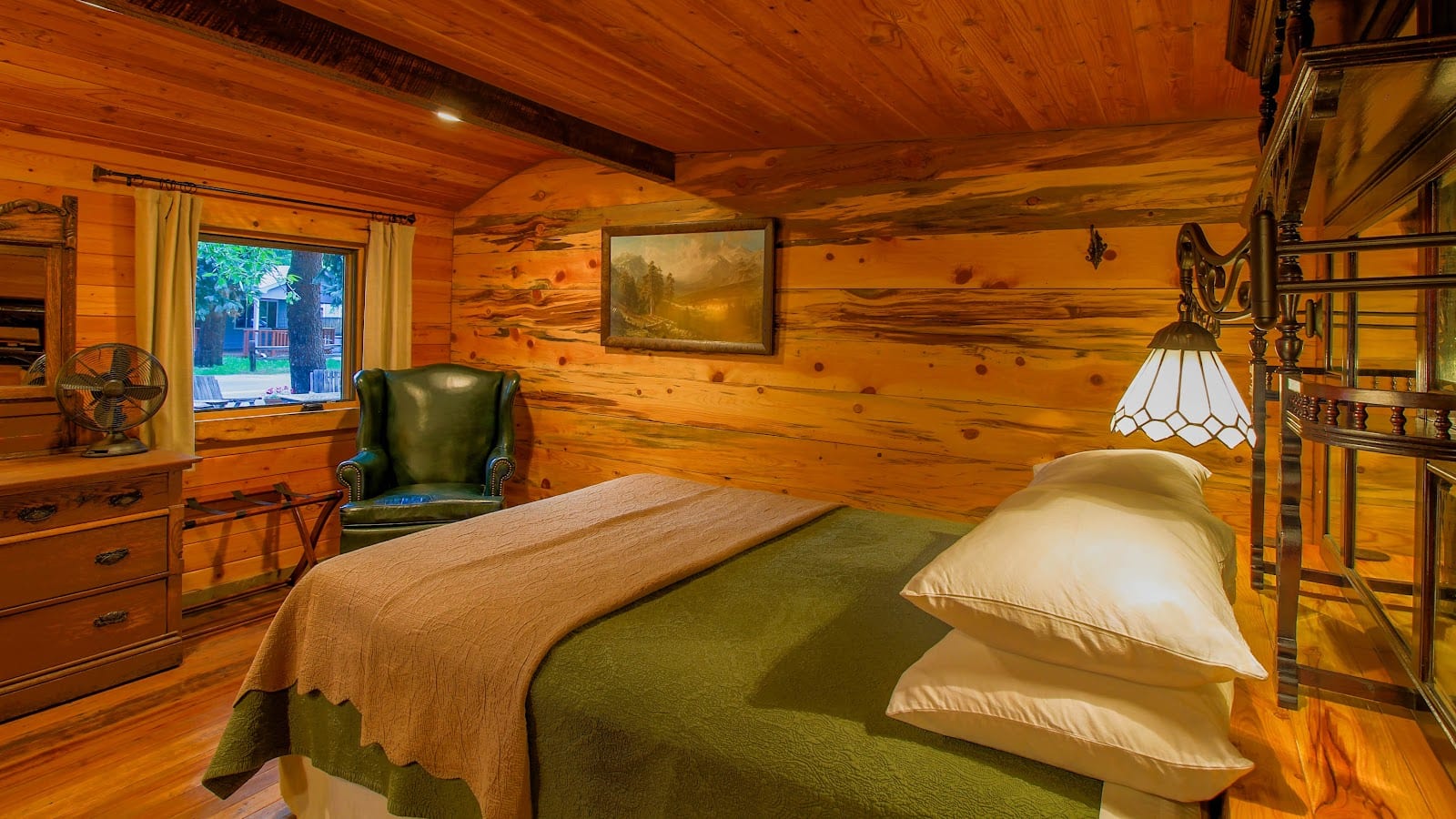 This Mountain Life: Storybook Colorado Mountain Vacation Cabins, photo 3