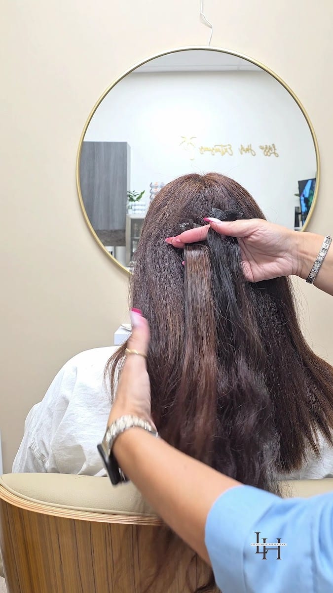 Lizzie Hair Extensions, photo 3