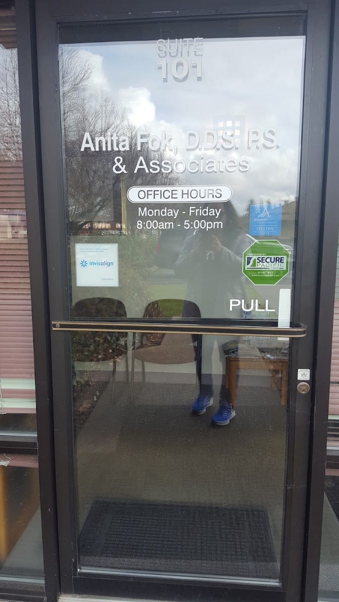 Fok Anita C DDS