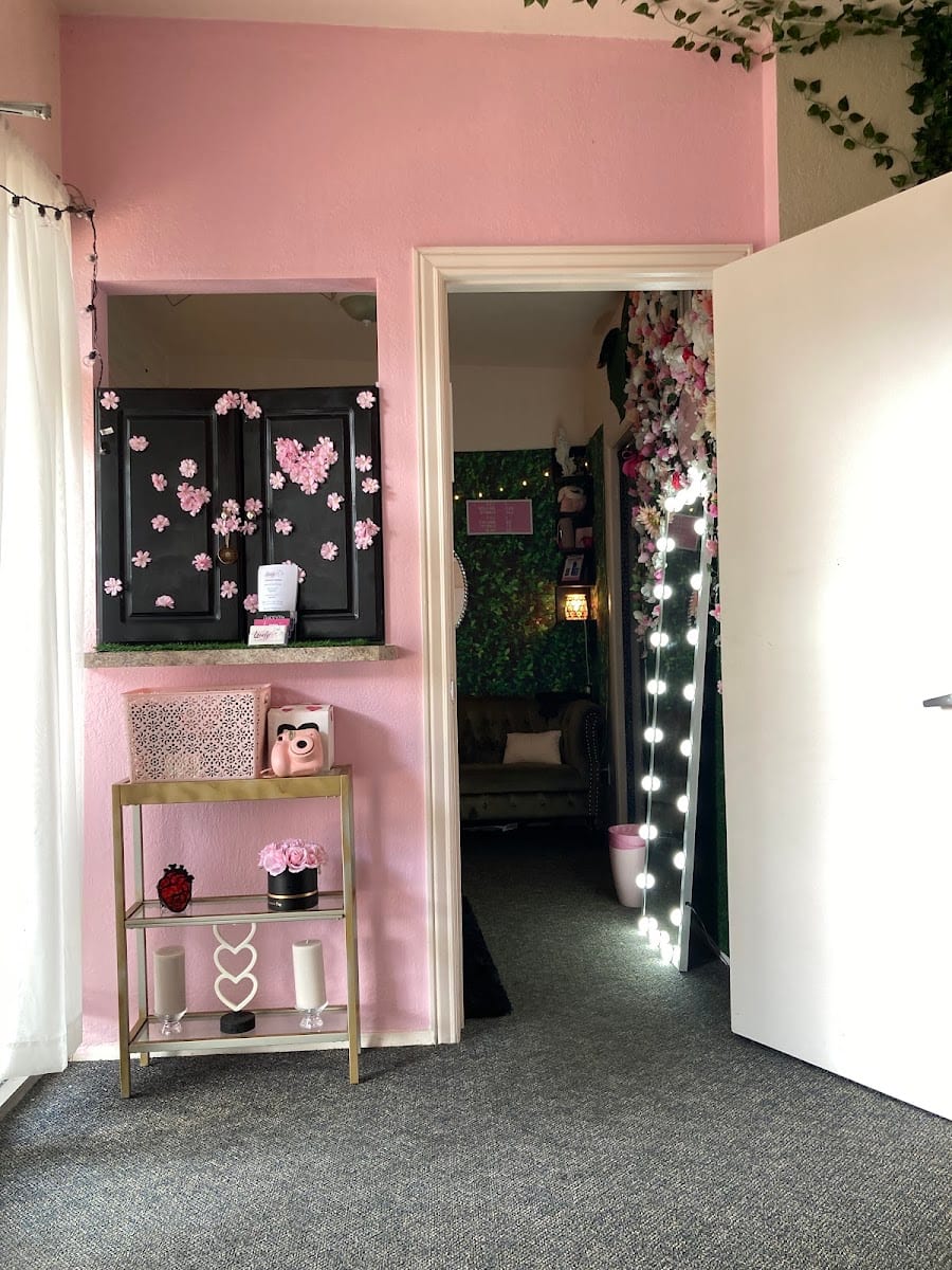 Lovely Studios LLC