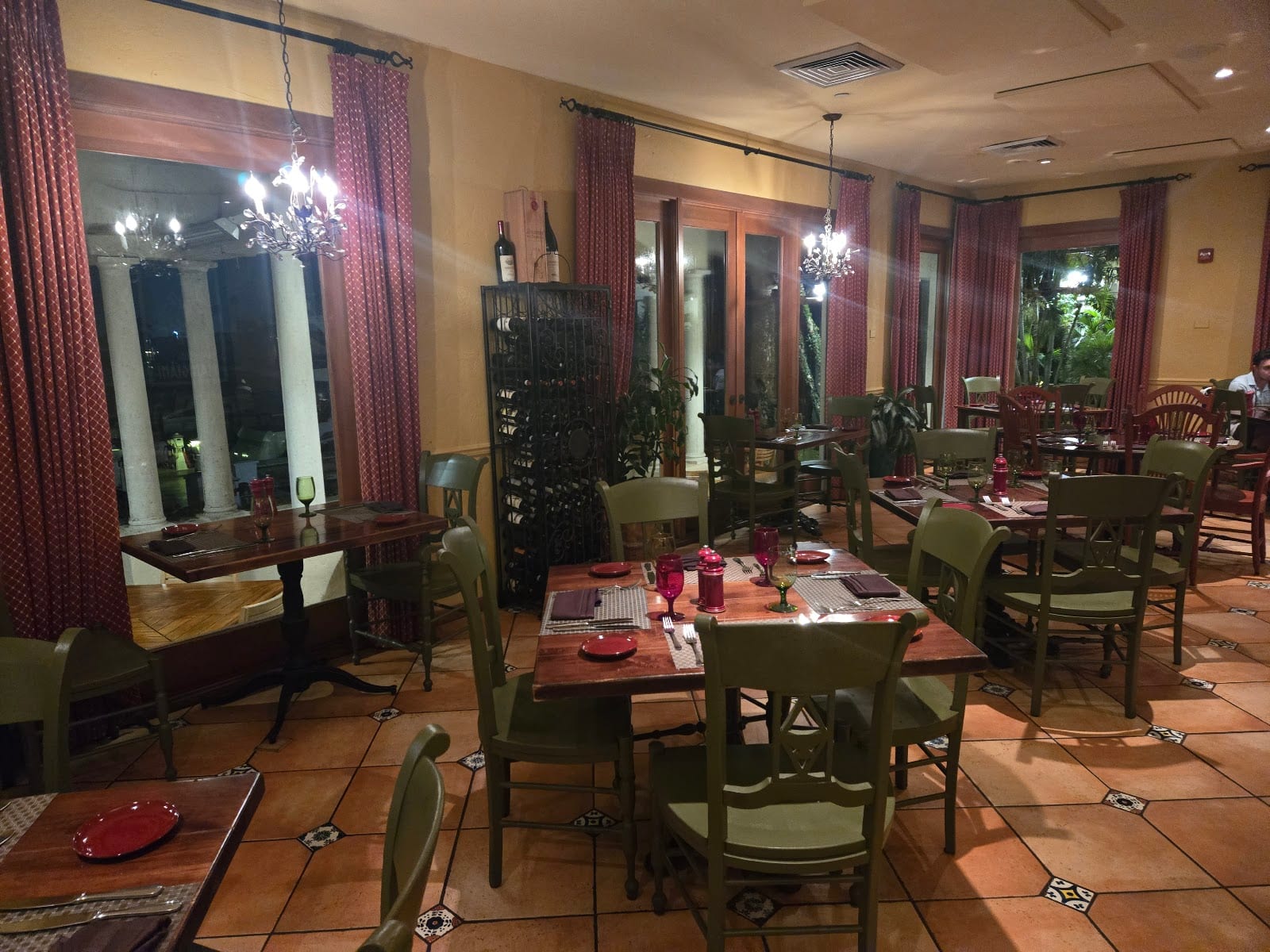 Portofino Ristorante & Bar - Private Club