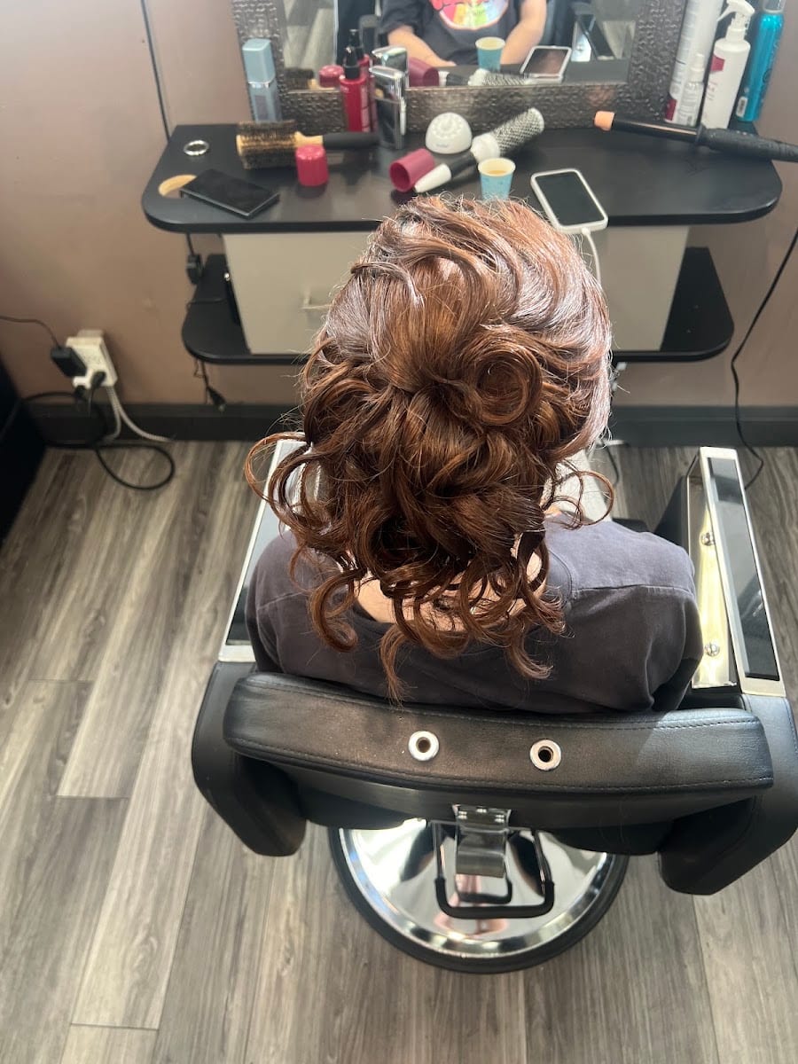 Seneca Beauty Salon, photo 4