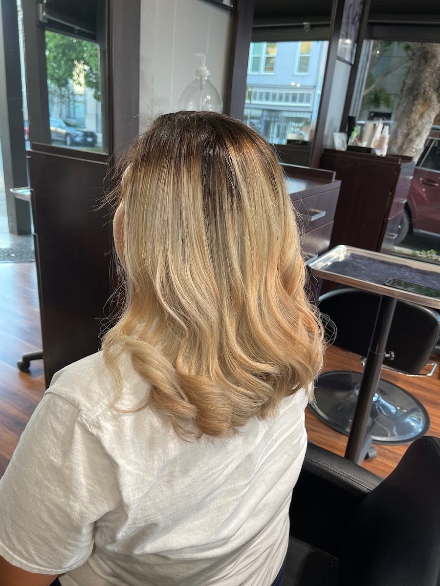 Fekaso Hair Salon