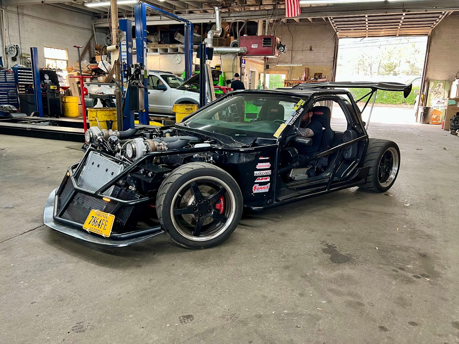 Barney's Auto, photo 3
