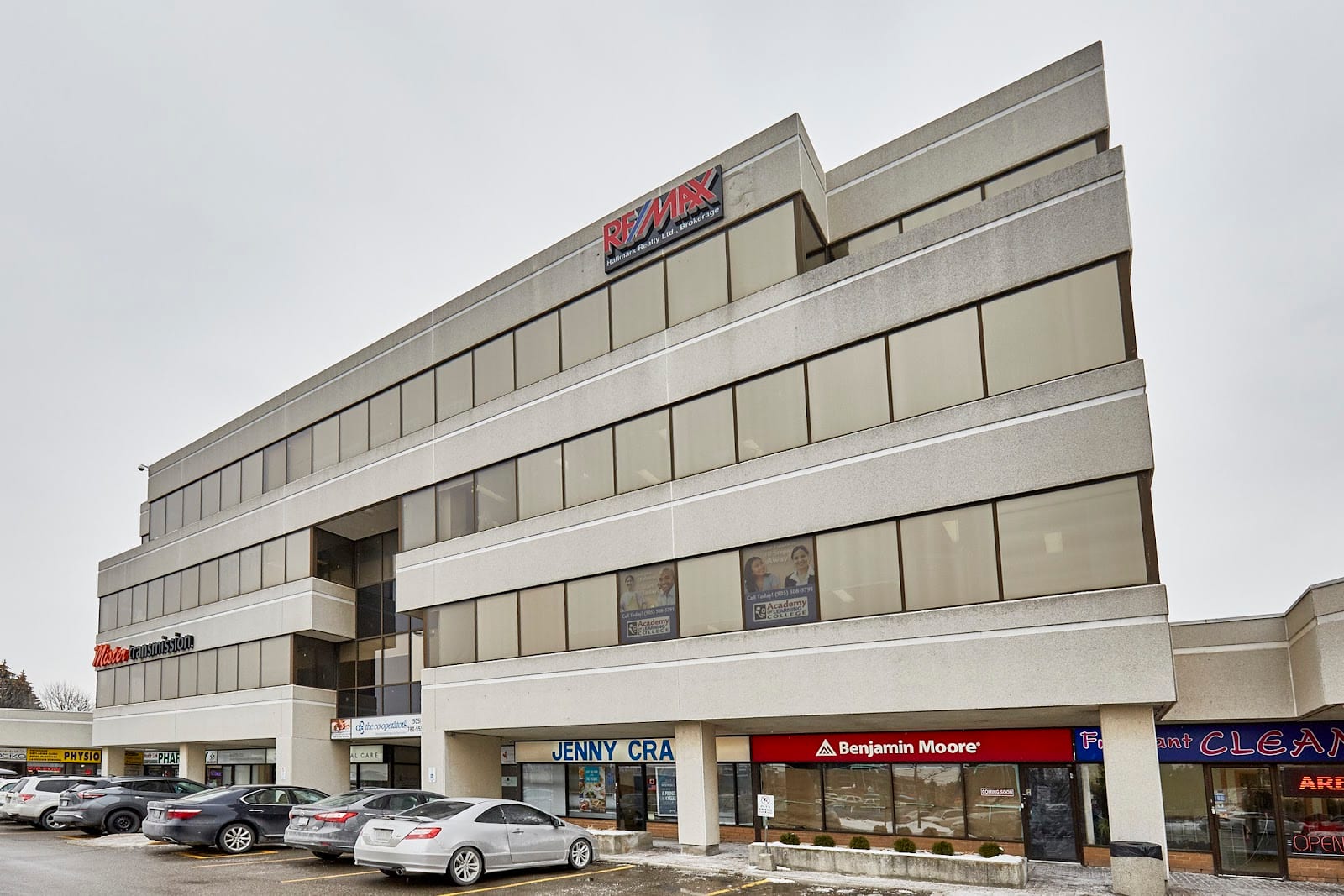 Dahna Sanderson Real Estate Agent - RE/MAX Hallmark Realty Ltd, photo 4