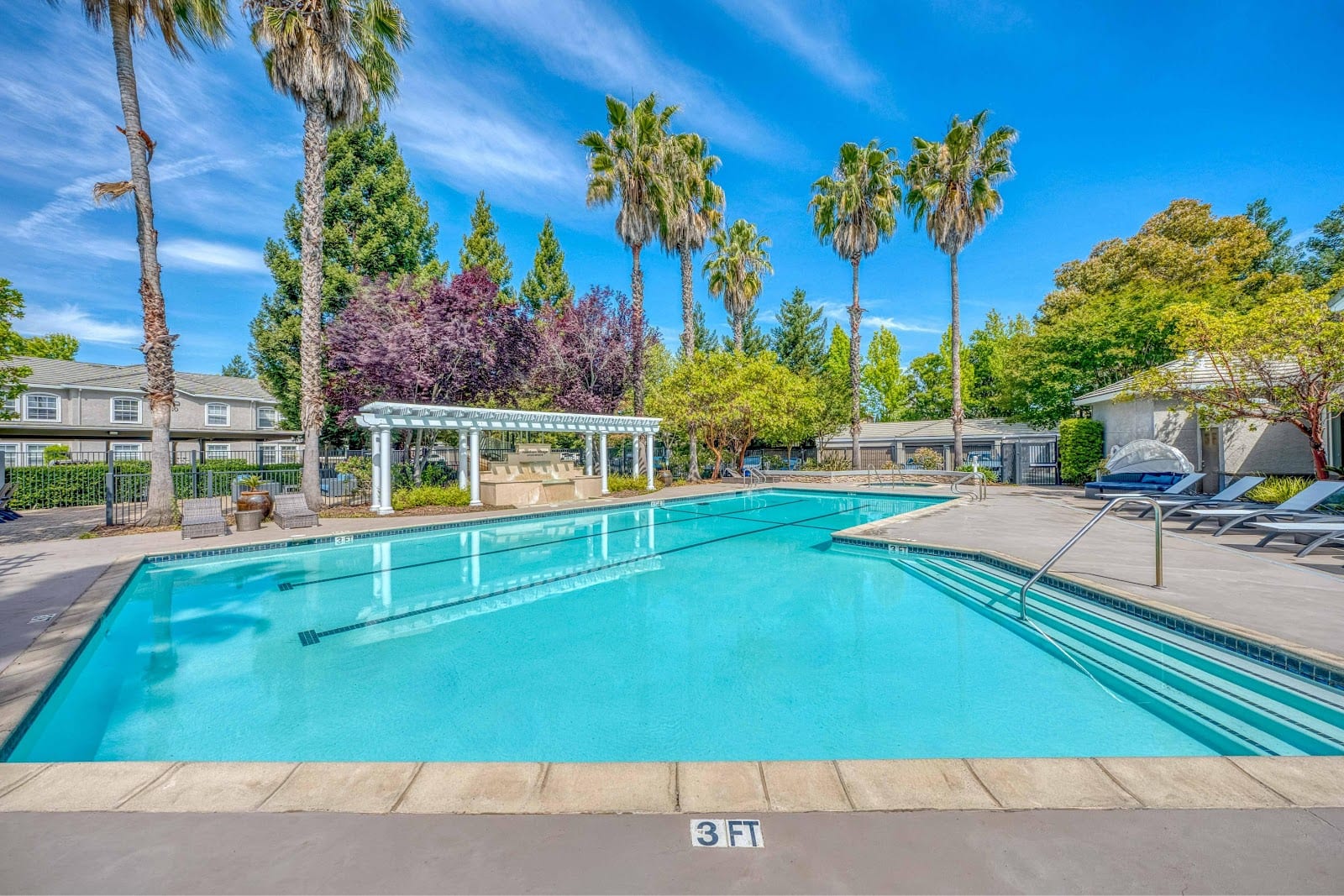 Hawthorn Village Apartments