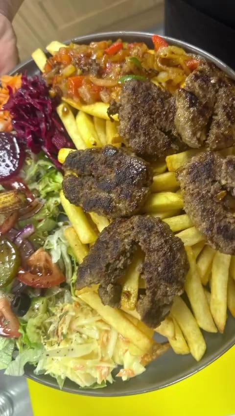 Arif’s Cafe (inside Selco) St Albans, photo 2