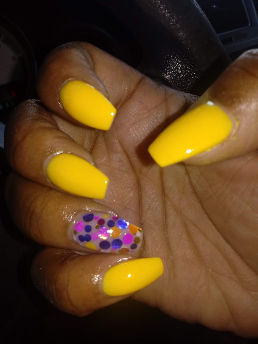 Linda’s Nails, photo 3