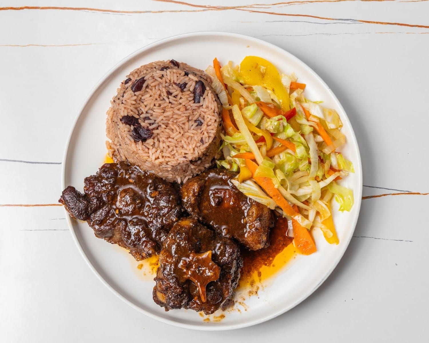 D'Xquisite Cuisine & Lounge