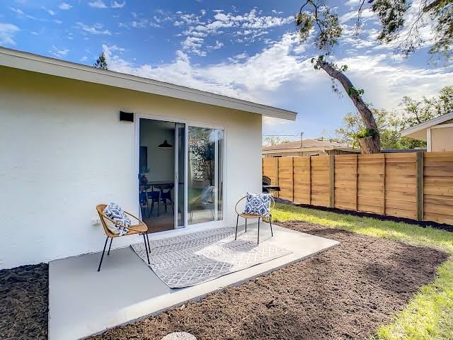 Heated Private Pool! Recently Updated! Well Stocked Property! Mins to Beach