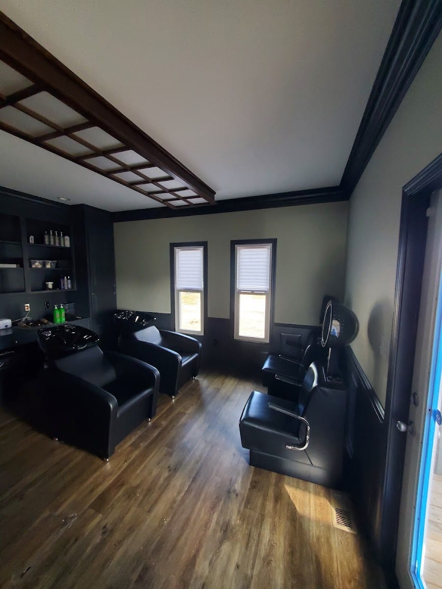 Shear Lounge, photo 2