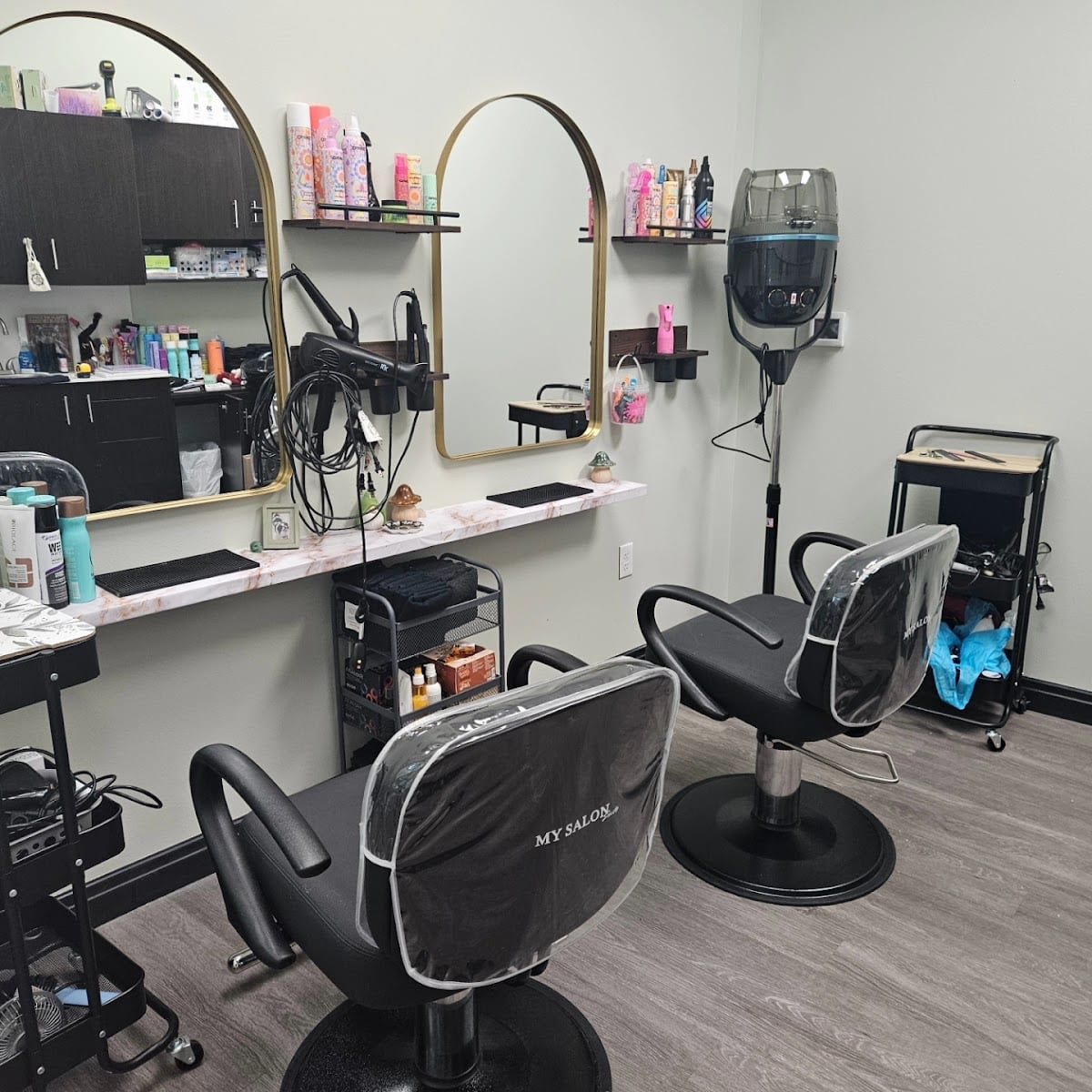 Nova and Muse Salon Suite