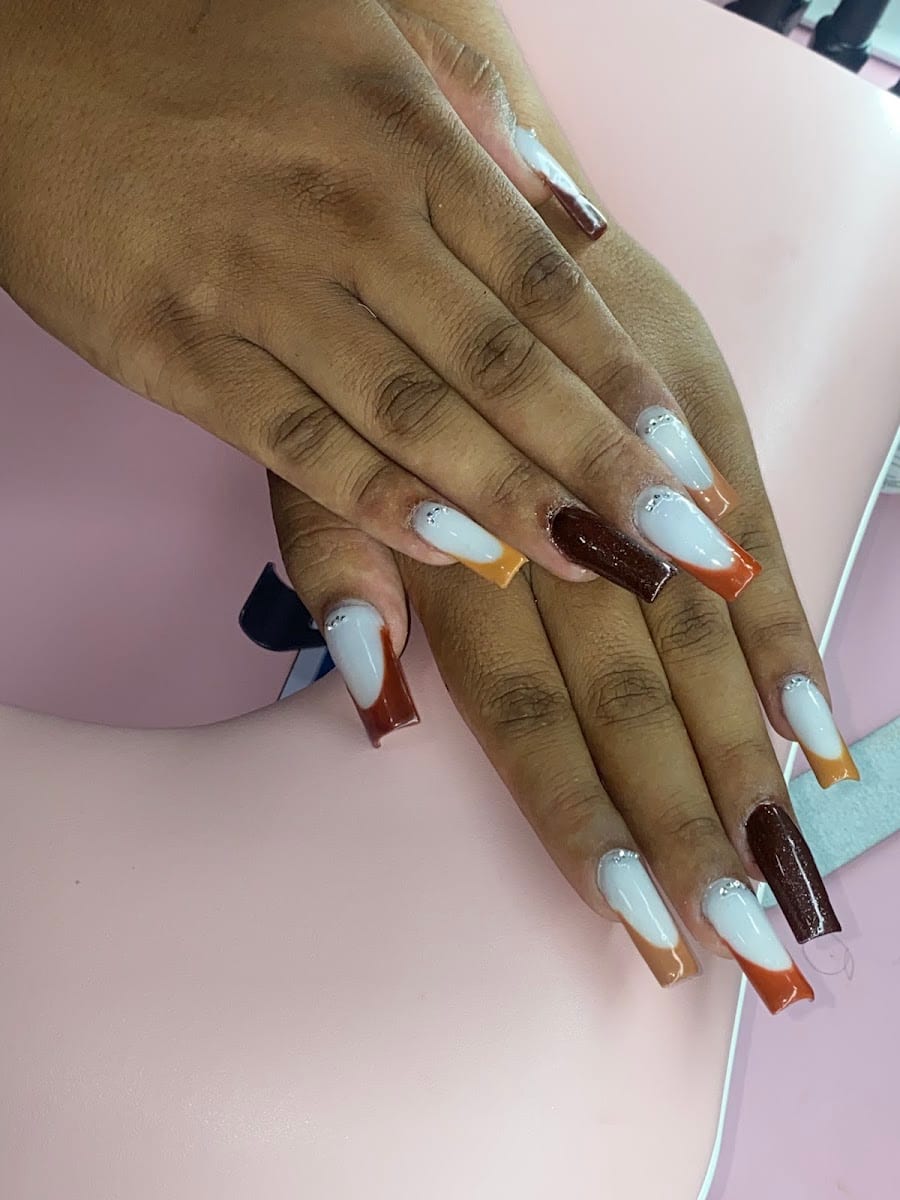 Lluvia lili nails