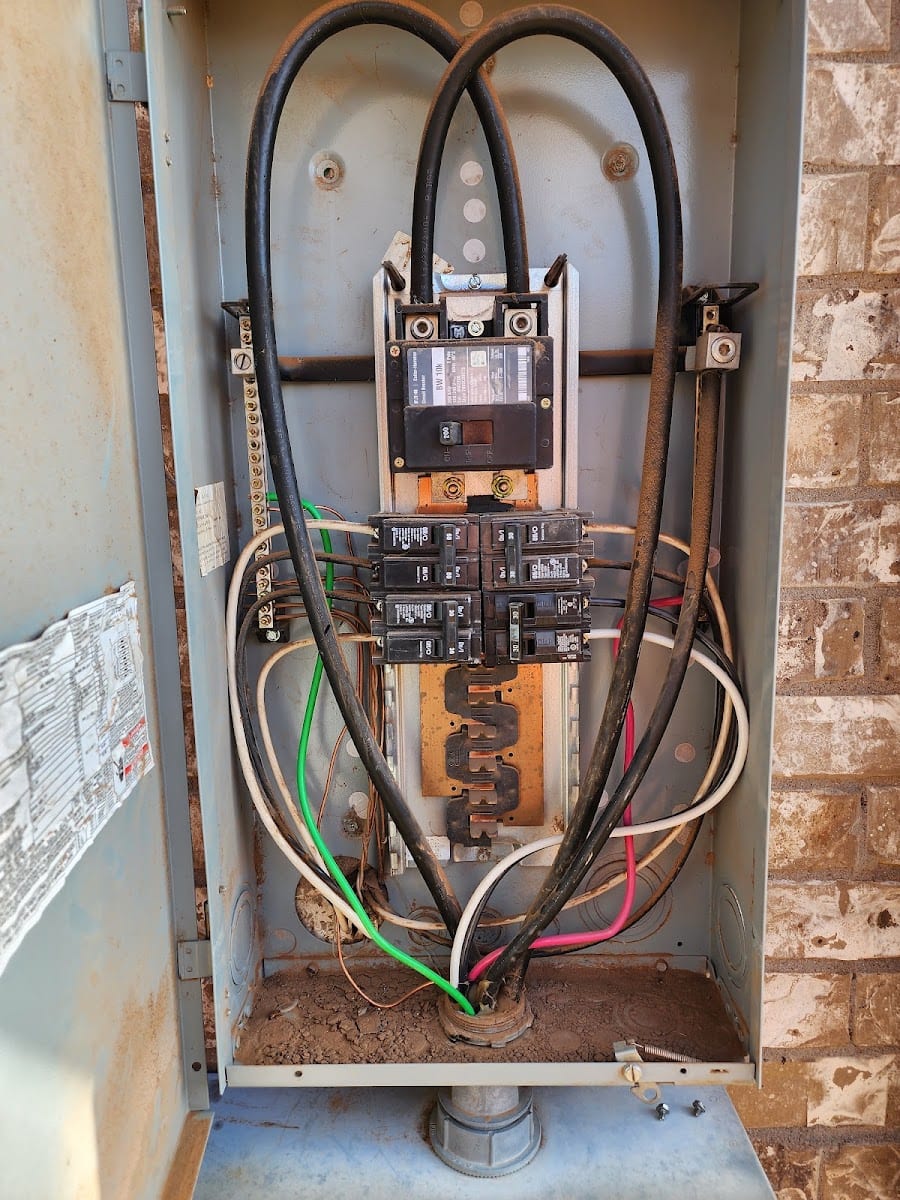 Lubbock General Electrician, photo 2
