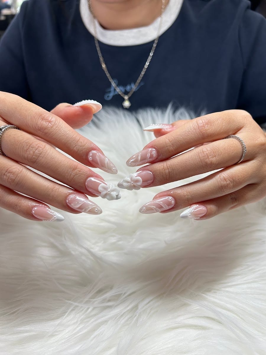 Tic Tac Nails