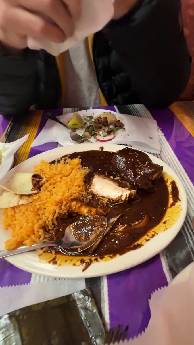 MEXICANA TIENDA EL TORITO, photo 2