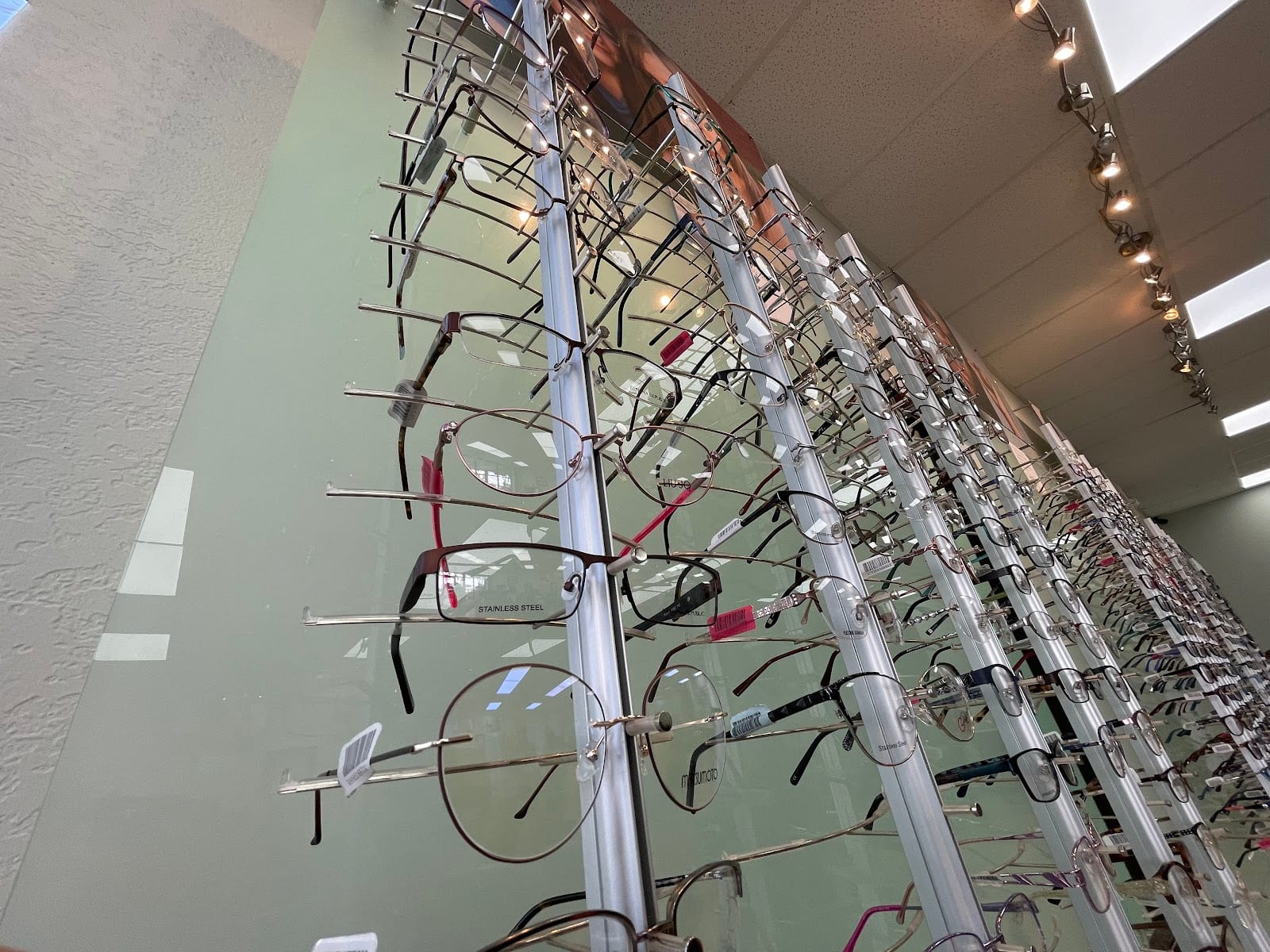 Optical Outlets, photo 4