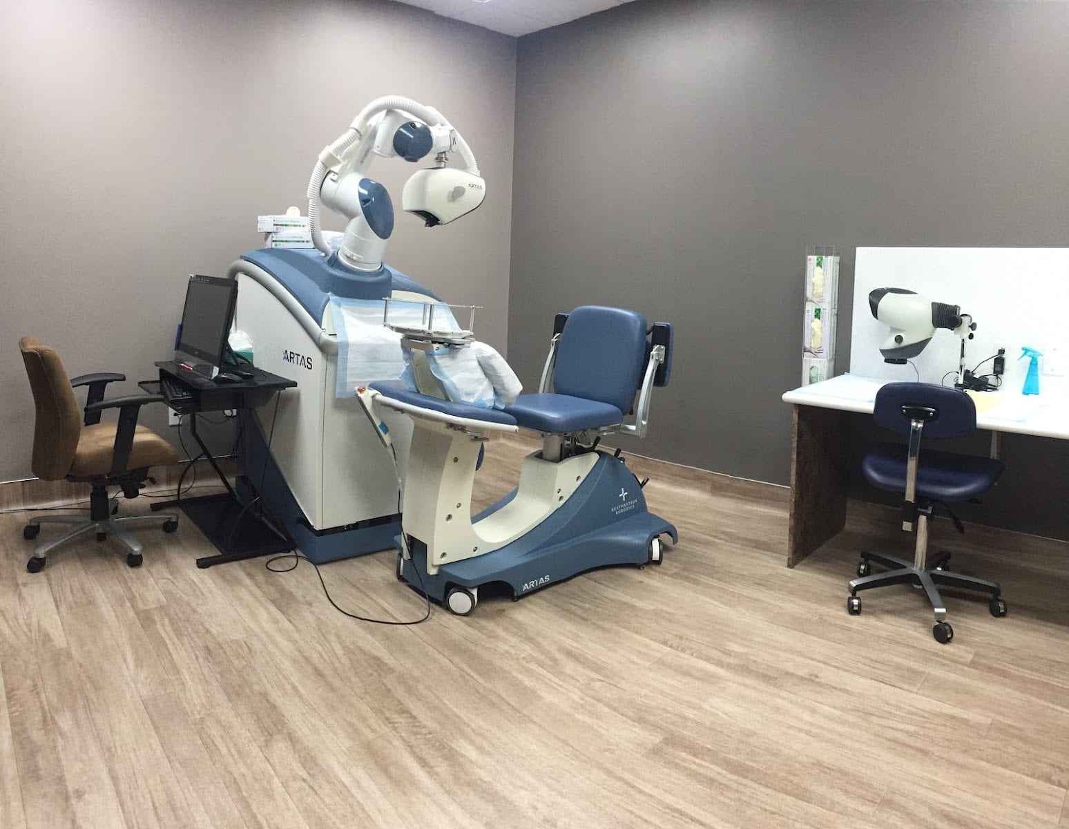 Scottsdale Institue for Cosmetic Dermatology: Dr. Shelly Friedman, photo 2
