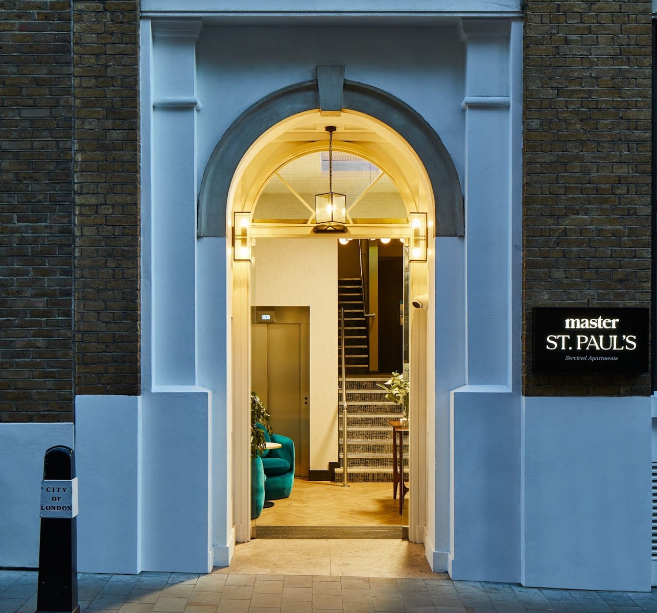 Hyde London City