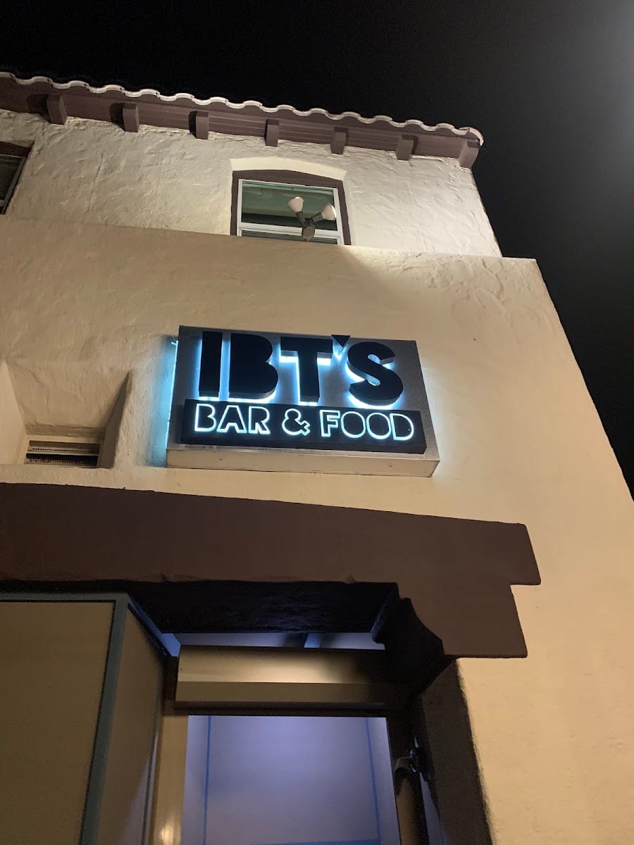 IBT's Bar + Food, photo 2