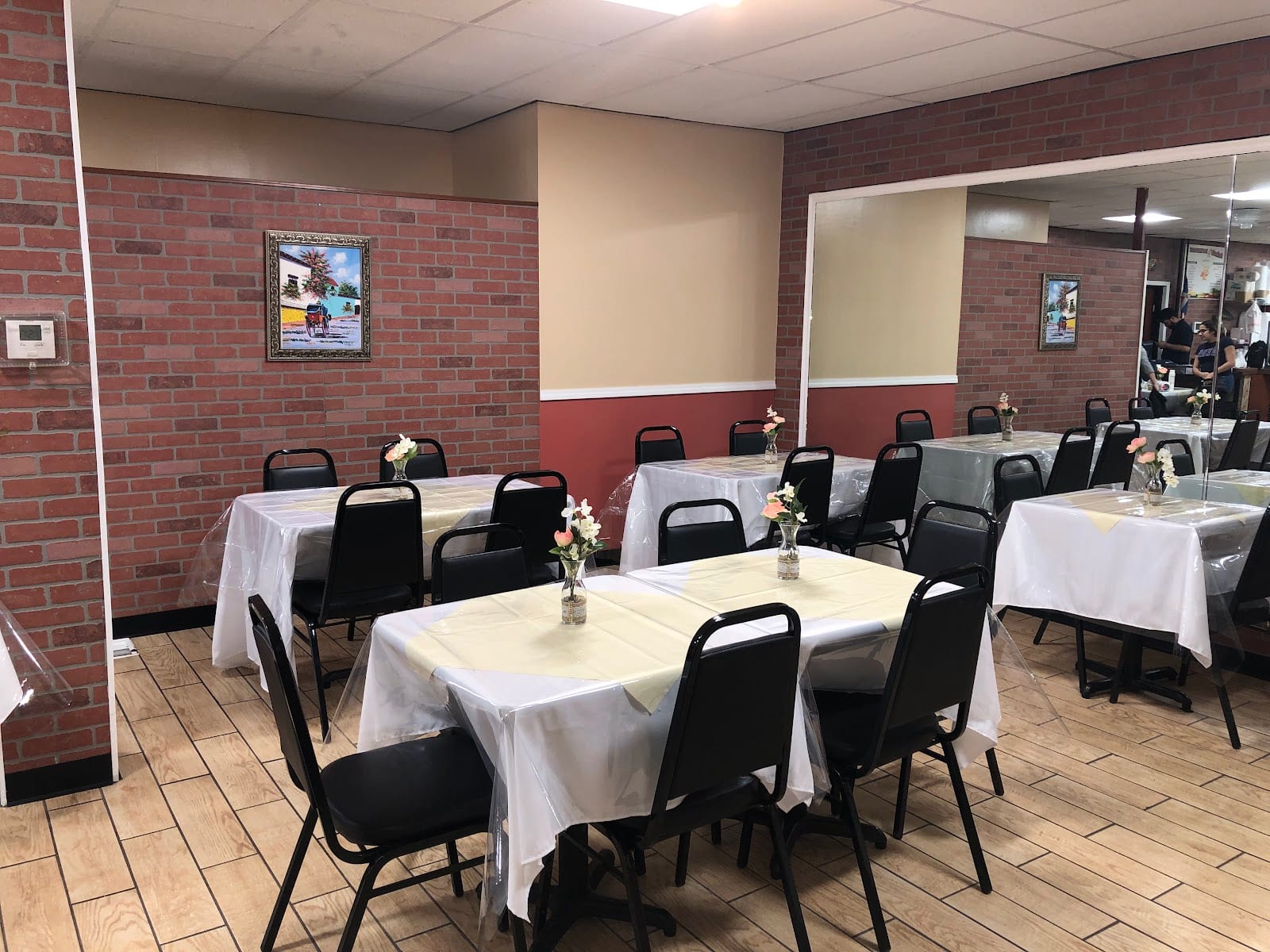El Sazón Restaurant