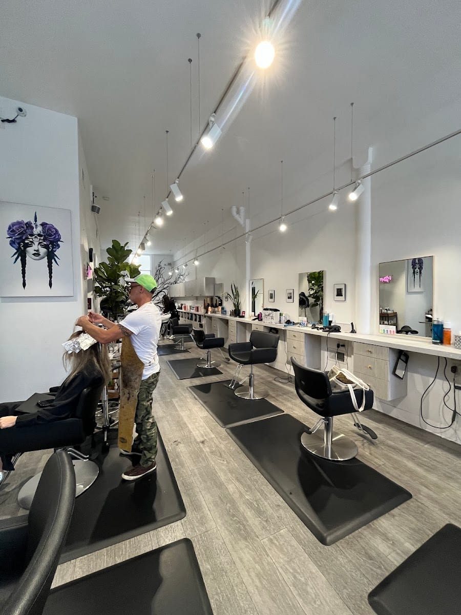 Revamp Salon, photo 4
