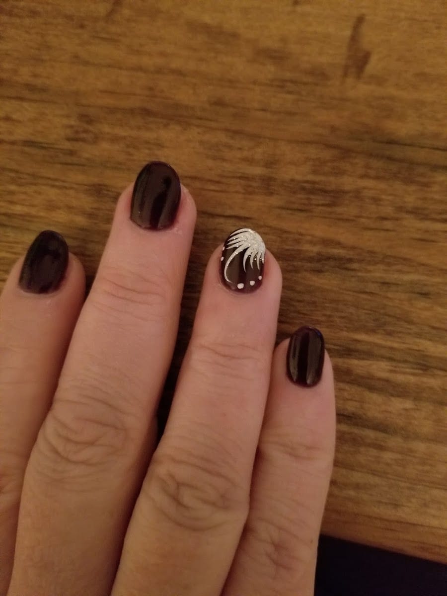 Lee Nails, photo 2