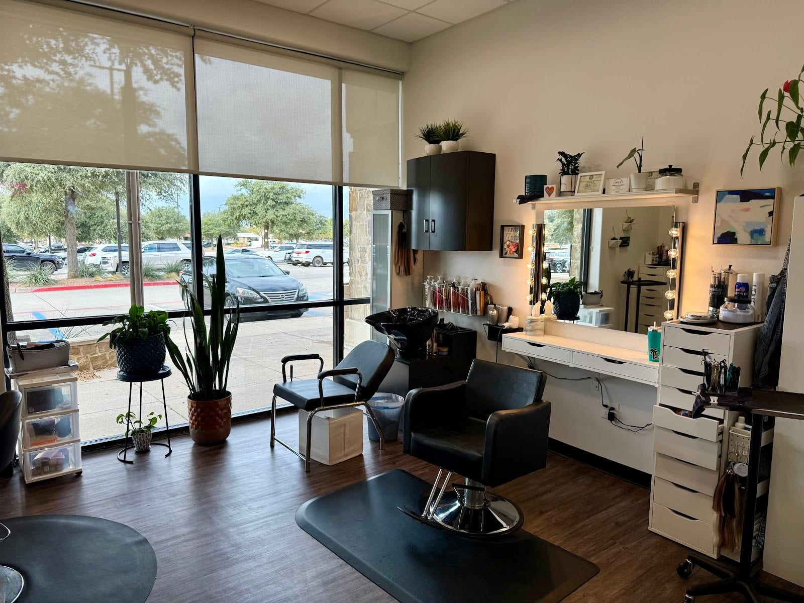 Phenix Salon Suites
