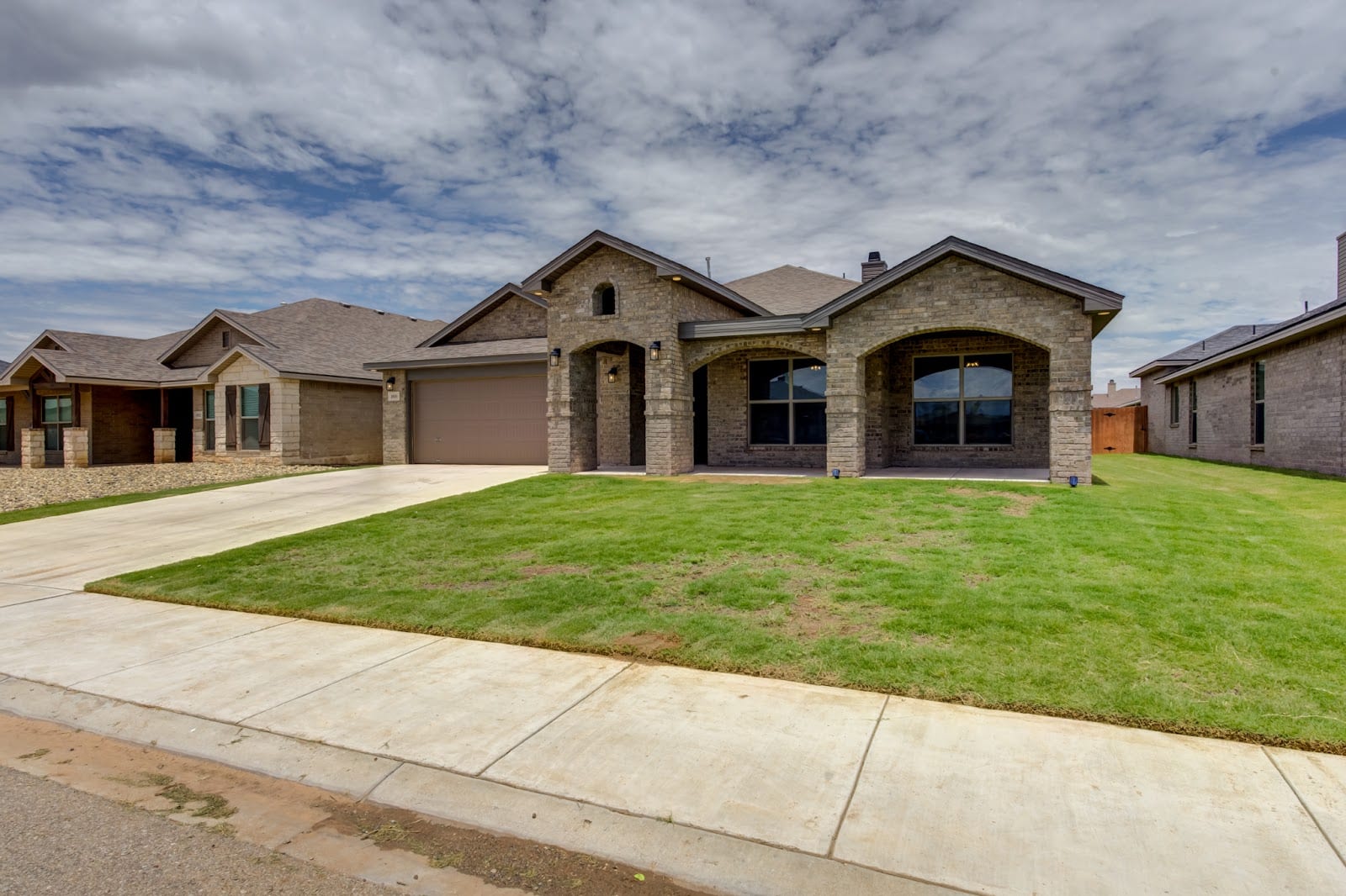 Jarrett Thornton Commercial & Residential Independent Broker
