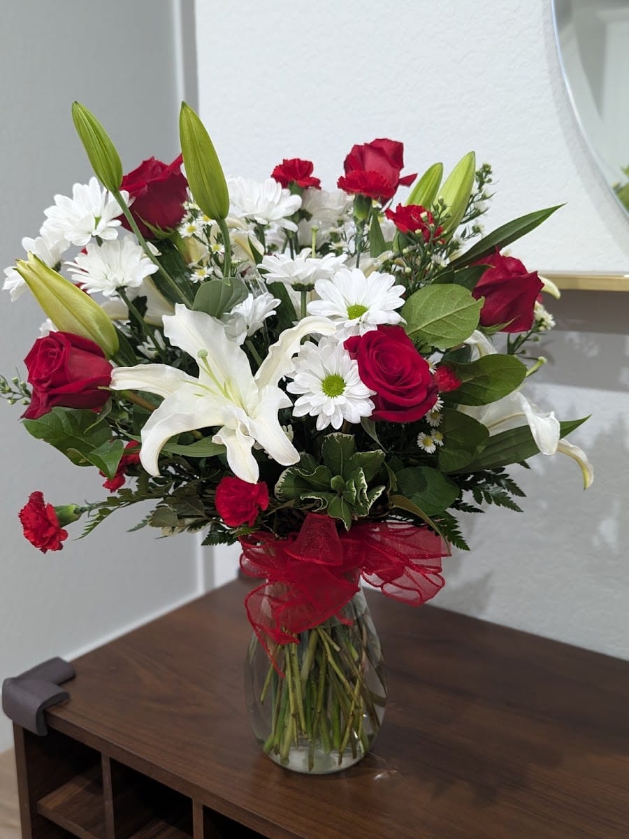 1st Moment Flowers, photo 4