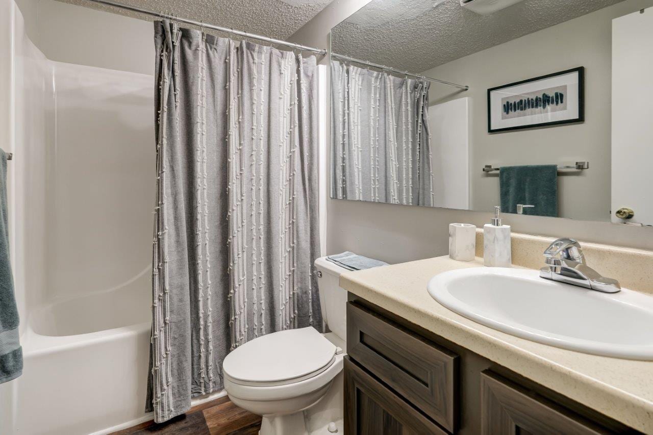 River Park Tower Apartment Homes, photo 4