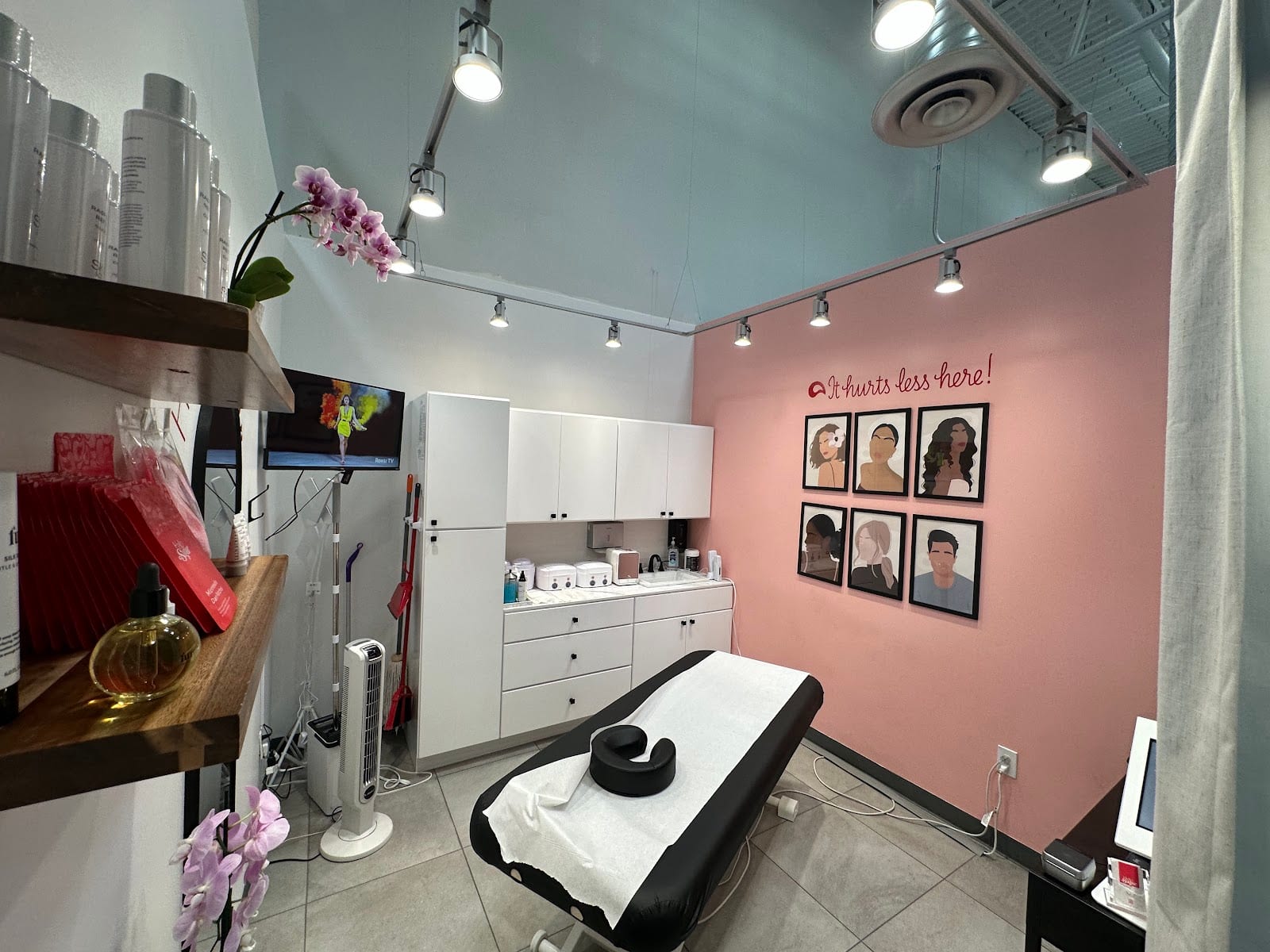 Hello Sugar | Sarasota Paradise Plaza - Brazilian Waxing & Sugaring Salon